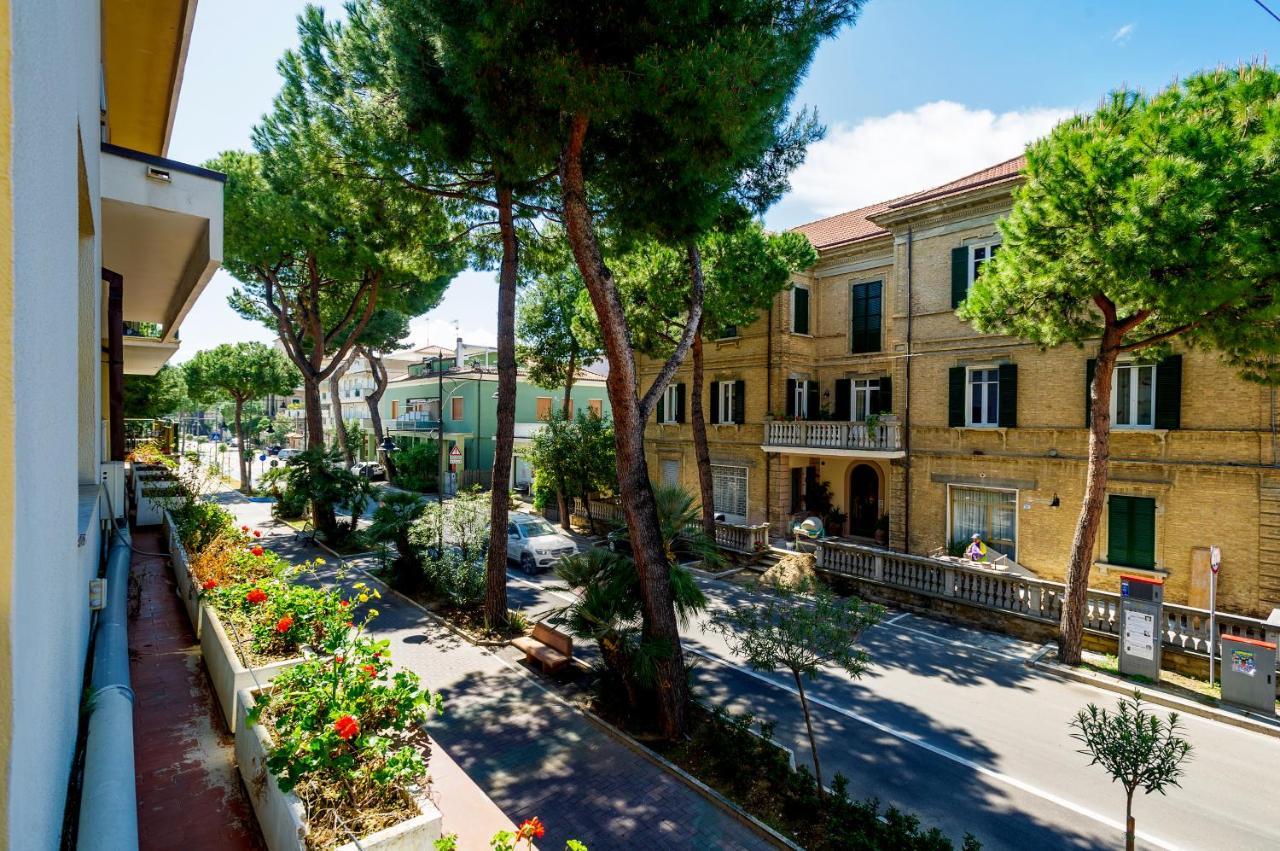 Hotel Miramare - Silvi Marina Exterior foto